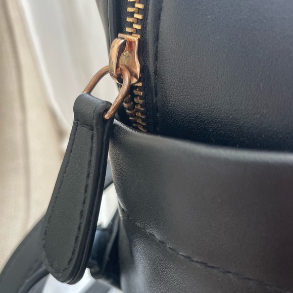 Guess Kimball Backpack - Picture 5 of 10